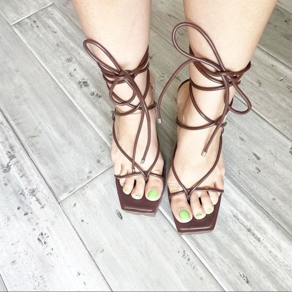 PUBLIC DESIRE | Y2K Chunky Strappy Platform Heels Sandals  Color Brown size 9 - Picture 5 of 12